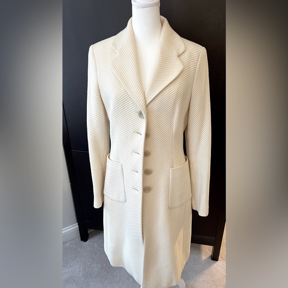 Ivory Coat - Banana Republic - Picture 2 of 5